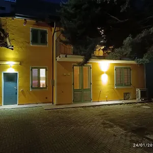 https://un-angolo-a-milano.it-lombardy.com