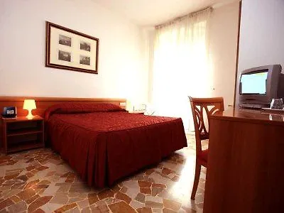Genius Hotel Downtown Milaan 3*,